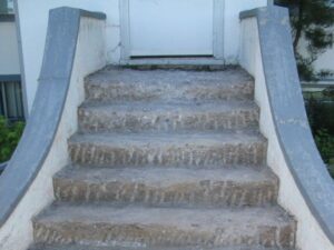 stairs-before-300x225.jpg